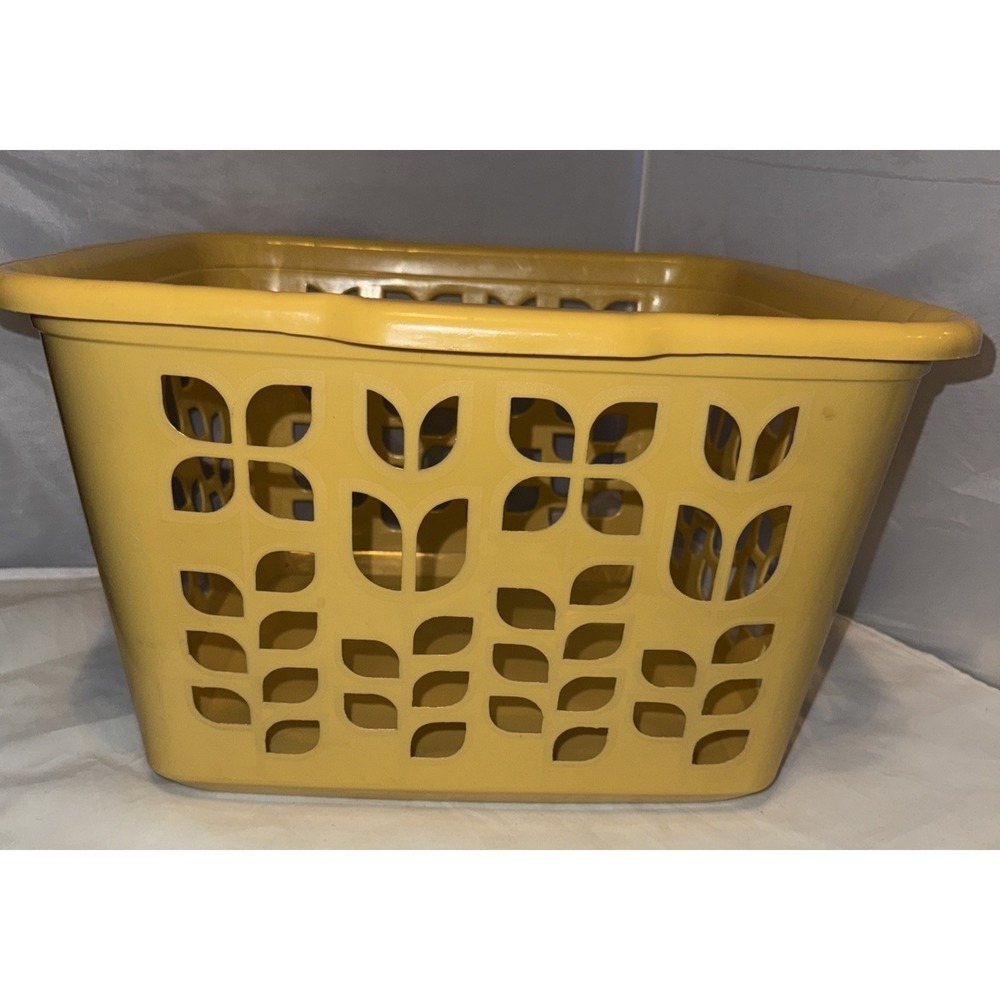 VTG Rubbermaid 2968 Yellow Tulip Grannycore CottageCore Laundry Basket